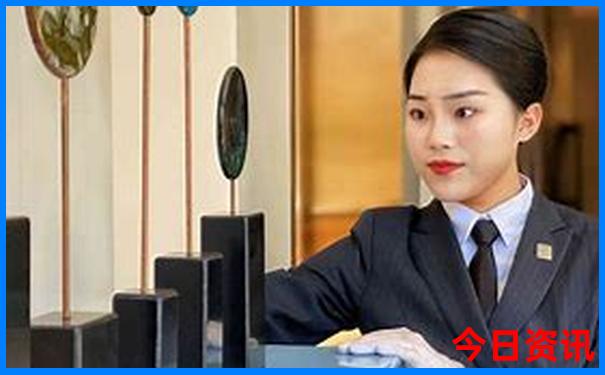 避暑胜地什么意思